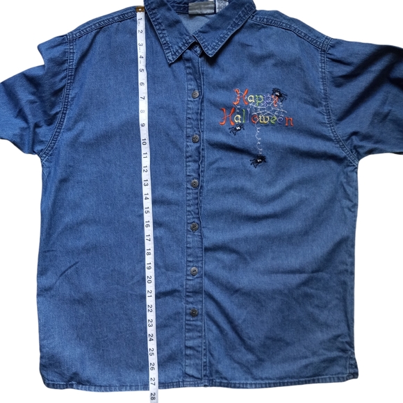 Vintage Halloween Denim Button Up Shirt Embroidered Spiders Grandmacore XL FLAW - Picture 11 of 13